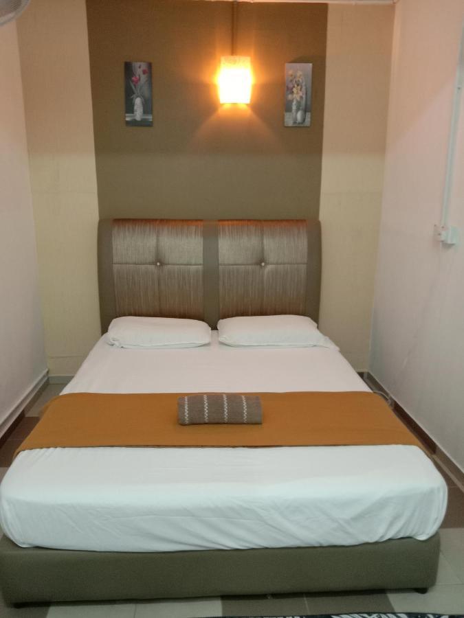 Ulfah Hotel Mersing Esterno foto