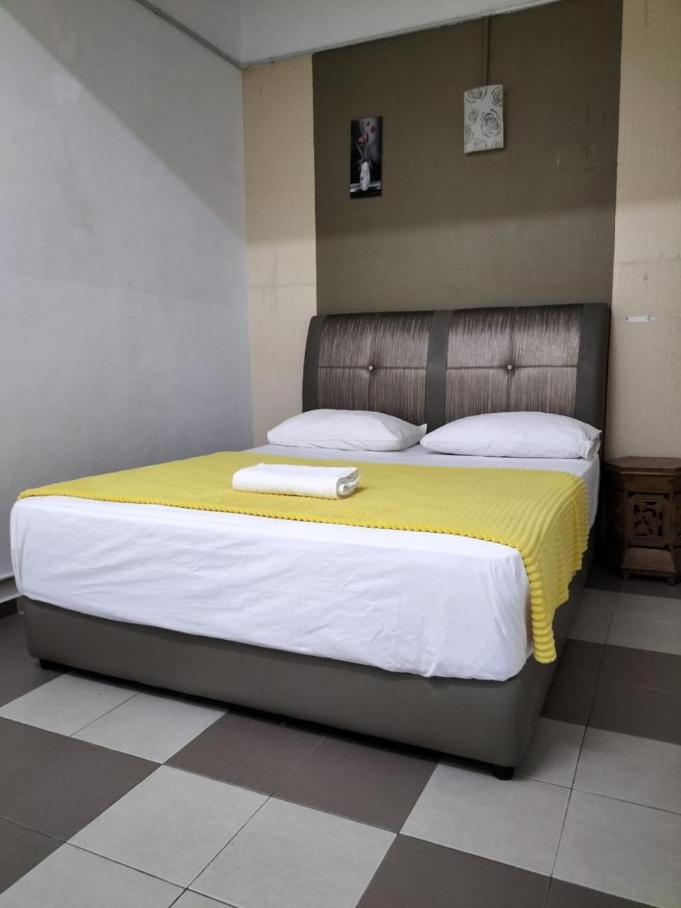 Ulfah Hotel Mersing Esterno foto